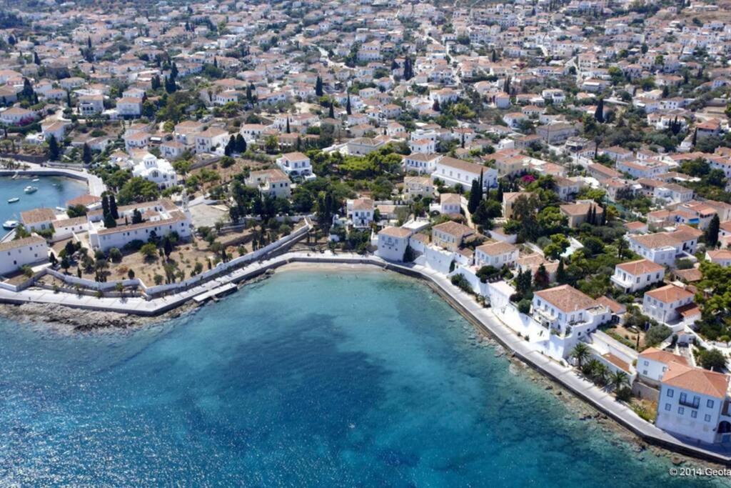 Sunblaze Studios 2 Spetses Town Exterior photo